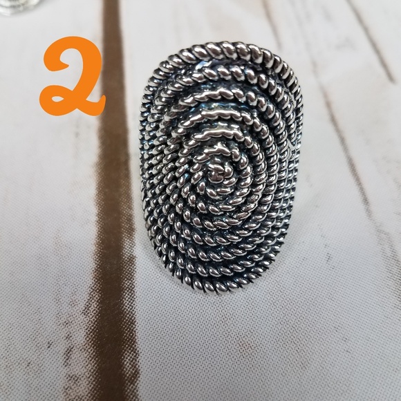 Vintage Carved Silver Plated Rings - Picture 3 of 8